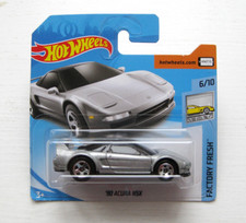 '90 Acura NSX grise Hot Wheels 3 inches 1/64