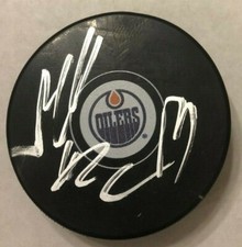 MIKKO KOSKINEN SIGNED EDMONTON OILERS HOCKEY PUCK W/ CASE COA