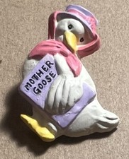 Beautiful MOTHER GOOSE Realistic HP 3D VERBAL Plastic Button BM B/L 96 1 1/4”