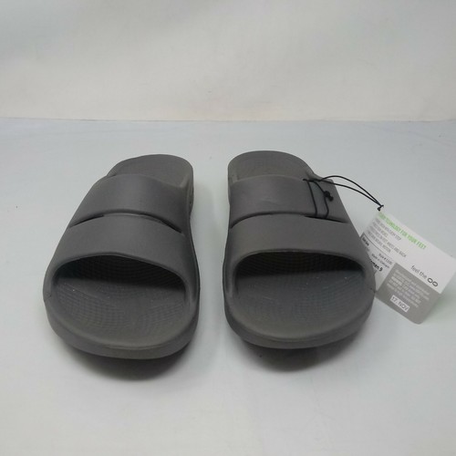 oofos slides mens