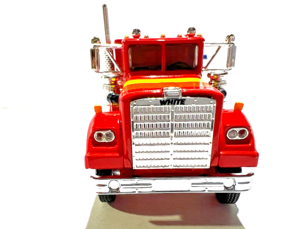 DCP / FIRST GEAR 1/64 SCALE WHITE WESTERN STAR 4900 RED, YELLOW