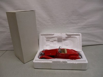 Danbury Mint 1934 Packard V-12 LeBaron Speedster