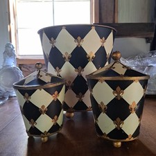 Vintage Metal Harlequin Fleur-de-lis Tole Was...