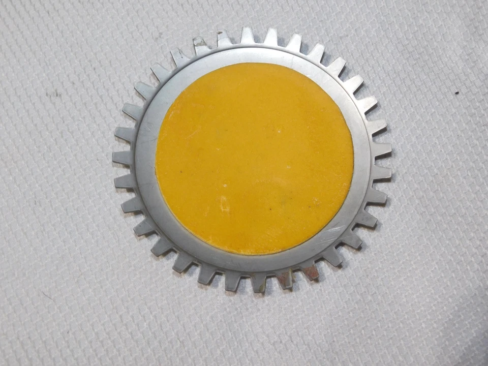 Vintage 4" DIXIE SIGN AUTOMOBILE GAS CAP COVER - Image 3 of 3