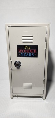 【新品・未開封】The WONDER YEARS COMPLETE SERIES Amazon.com: The Wonder Years - The Complete Series: Deluxe