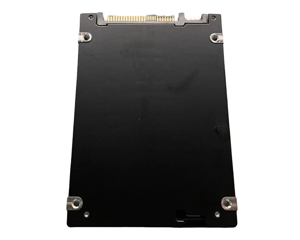 UNIDAD DE ESTADO SÓLIDO KIOXIA CM6 3,84 TB KCM6DRUL3T84 NVME PCIE 4,0 U.2 2,5" *se Foto 2 de 2