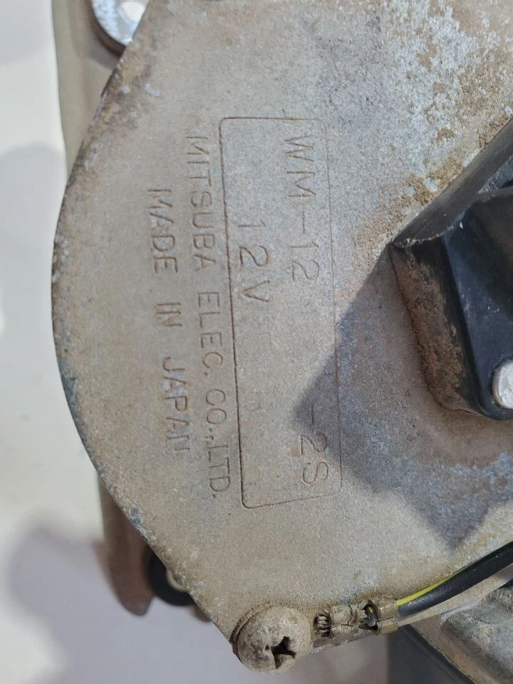 Motor limpiaparabrisas usado se adapta a: 1985 Subaru Brat 2 puertas Htbk grado A Foto 3 de 4