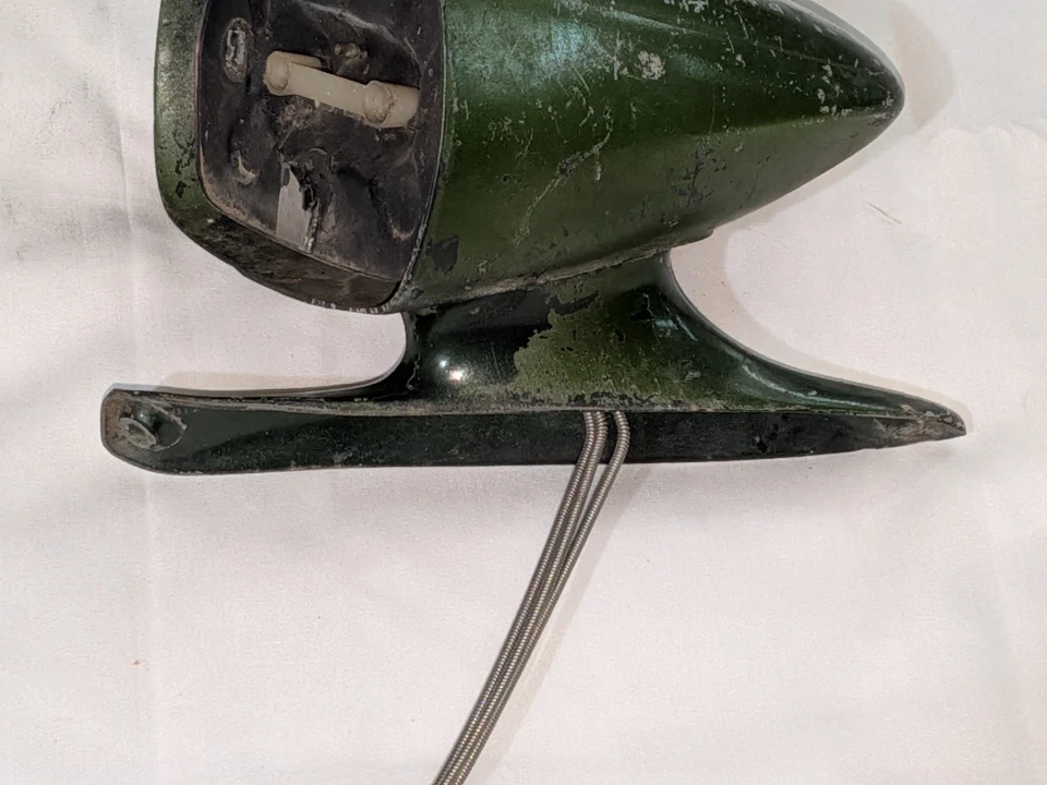 Espejo retrovisor de puerta lateral del conductor verde fabricante original D1ZB-17743-B vintage 1971-1972 Ford Mustang  Foto 4 de 4