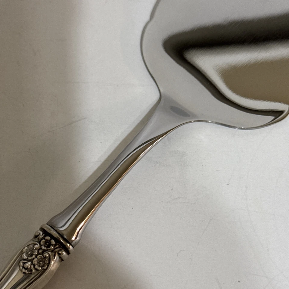 "Servidor de pastelería de mantequilla de plata esterlina Gorham Buttercup sin monograma 11 1/4""" Foto 3 de 4
