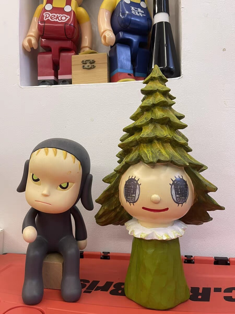 Yoshitomo Nara Moriko Green Forest Art Decor Model Toy Holiday