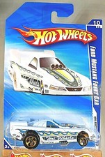 2010 Hot Wheels #158 HW Racing 10/10 FORD MUSTANG FUNNY CAR White Variant Gld5sp