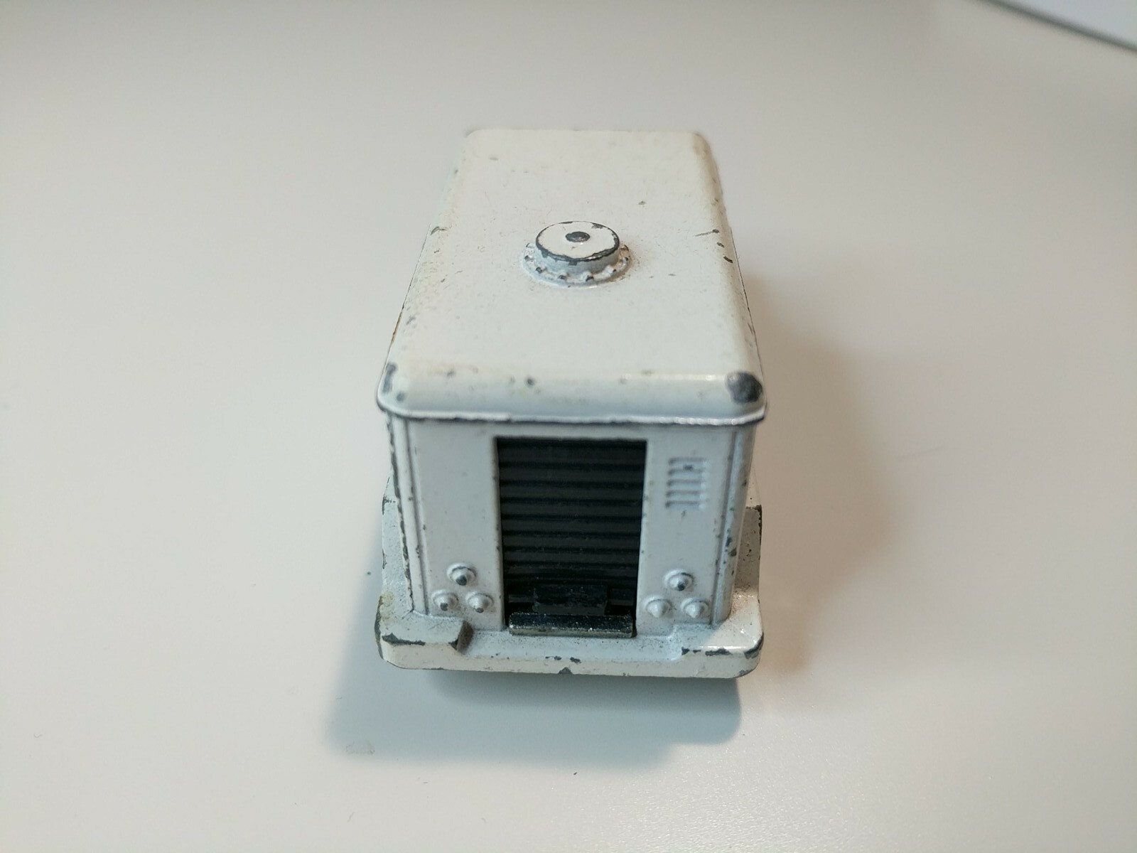 Picture 2 of 6