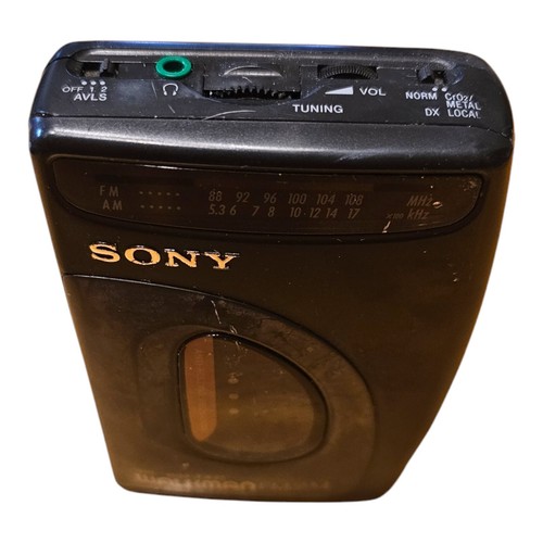 Reproductor de casete portátil Sony AM/FM Walkman WM-FX21 para piezas o reparación - Imagen 4 de 8