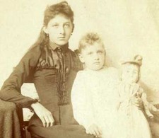 LARGE ANTIQUE VICTORIAN CABINET PHOTOGRAPH VERY YOUNG MOTHER DAUGHTER  HAT DOLL