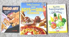 Betty Crocker's New Boys and Girls Cookbook How-to for Kids Bread Baking +