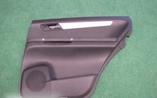 Original Mercedes-Benz W251 R-Klasse T&uuml;rverkleidung rechts hinten A2517300870