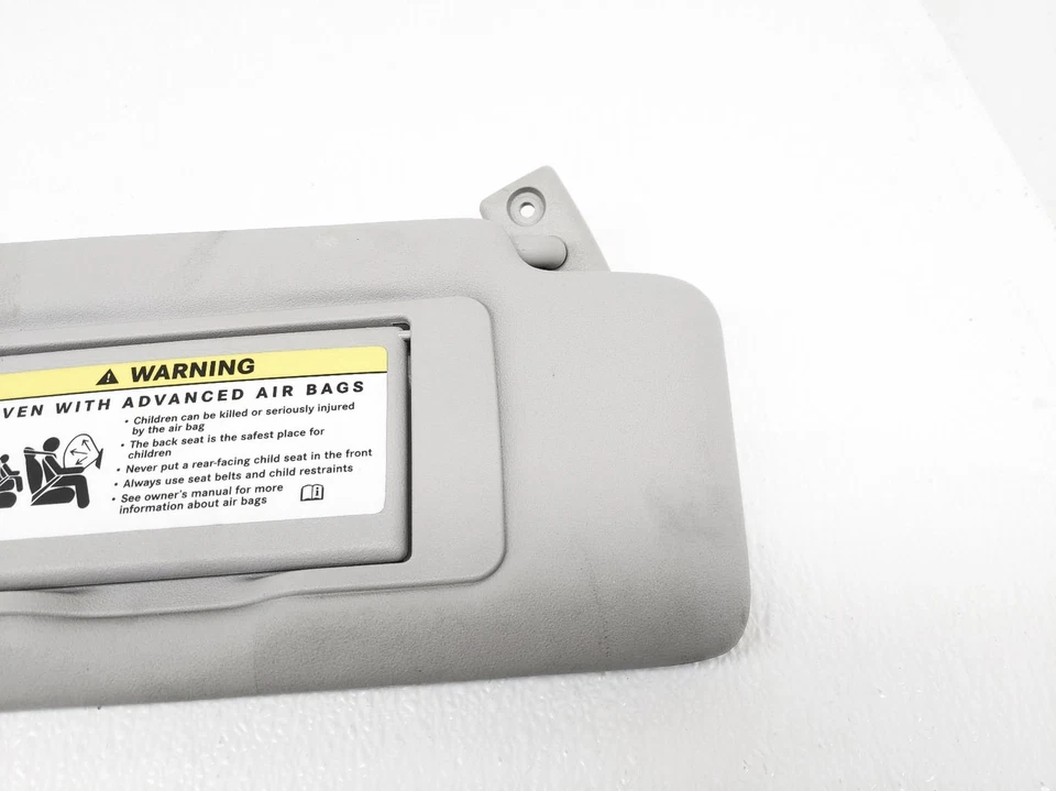 Солнцезащитный козырек для салона со стороны правого пассажира 2006-2007 Mercedes-Benz C280 серый - Изображение 2 из 4