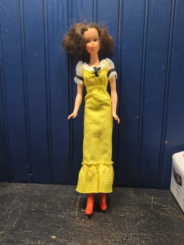 1972 Quick Curl Francie 4222 Mattel Vintage Twist N’ Turn in Original Dress 🌼