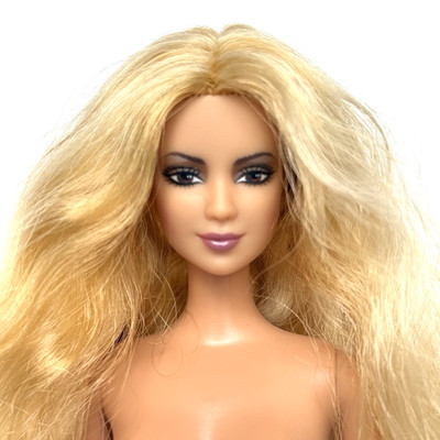 Y2K Barbie Shakira Doll #B7633 Nude NO Green Concert Award Dress / Outfit Mattel