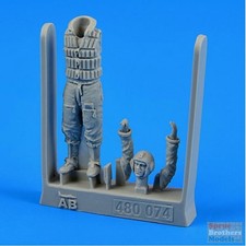 Modellino pilota tedesco Luftwaffe ARSAB480074 1:48 AeroBonus WW2 con giubbotto di salvataggio