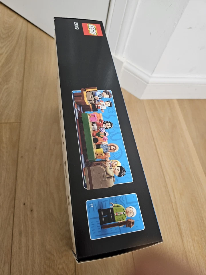 LEGO Friends 21319 Central Perk Building Kit - Brand New In Sealed Box (#2) - Image 2 of 4