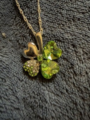 Green Crystal Clover Heart Pendant Necklace Silver Charm Luck Nature Theme