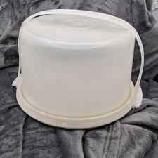 VTG Tupperware -Round Cake Taker Carrier #684w/ Lid #683 & Handle #624 -  White