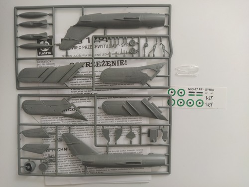 Lotto 12 aerei, 1:72-Zts Plastyk(spedizione tracciata) - Foto 18 di 22