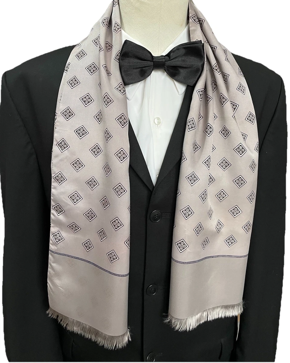 Foulard Vintage En Acétate - Vert - Dimensions 77cm X 78cm - Sans Marque - Accessoire Rétro