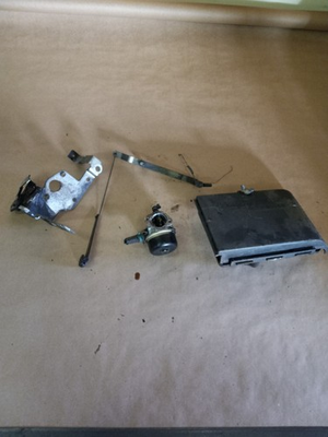 #ad Briggs amp; Stratton Air Cleaner Carburetor Parts 5 HP Vertical Engine Model 131702 $29.99