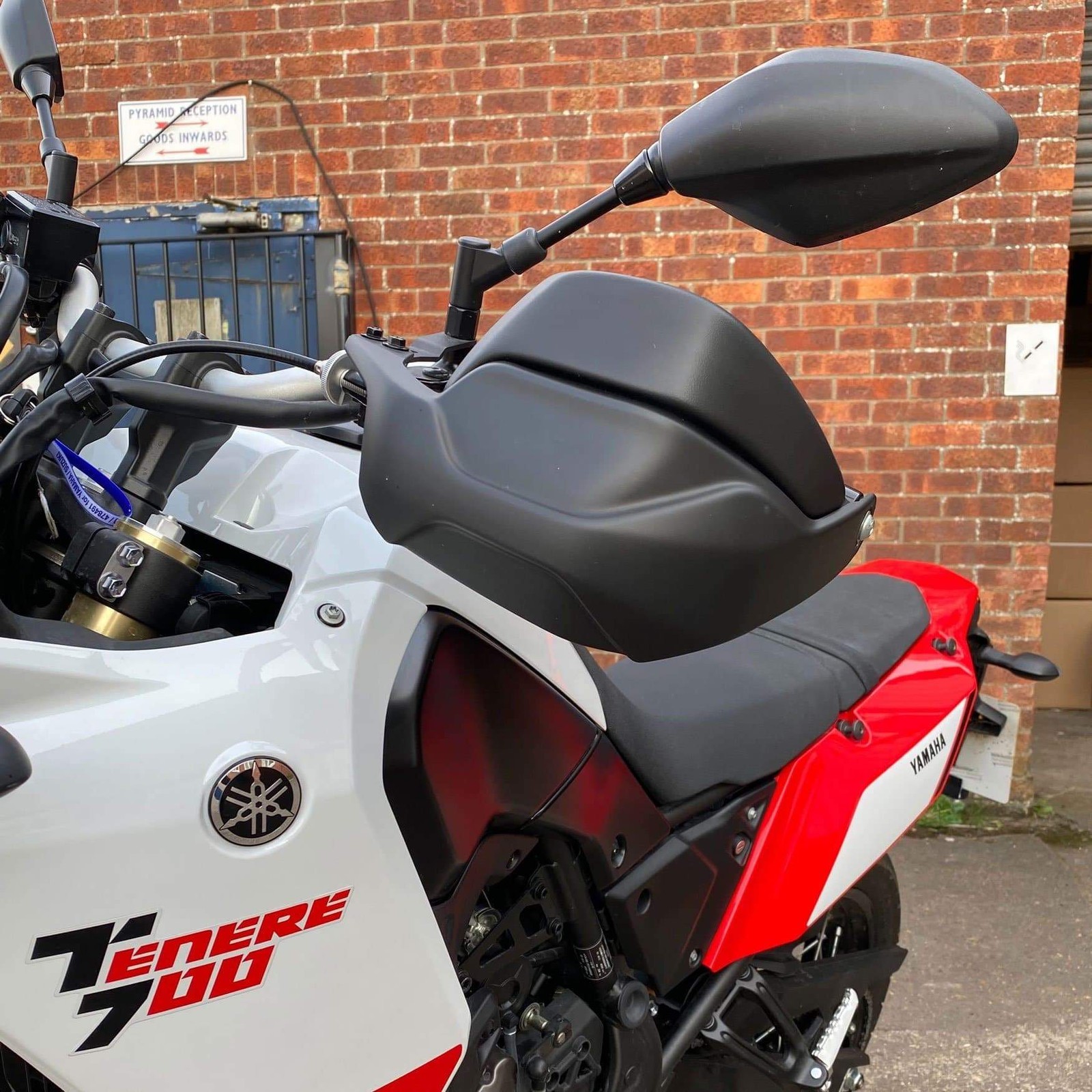 Pyramid Handguard Extensions | Matte Black | Yamaha Tenere 700 2019>2025