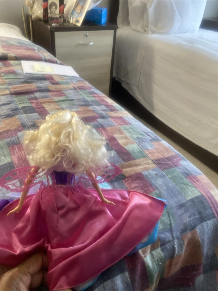 Muñeca Barbie Mariposa & the Fairy Princess Catania 2012 con alas y zapatos Foto 3 de 4