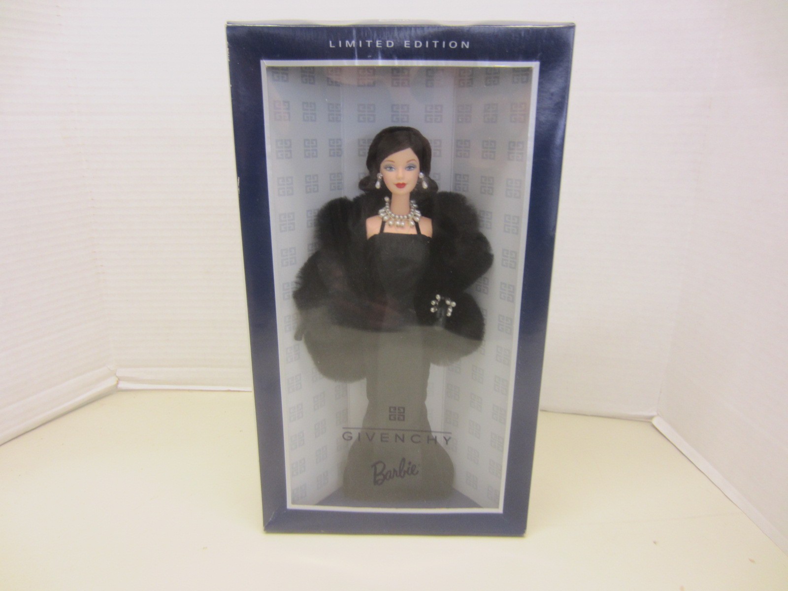 1999 Mattel 24635 GIVENCHY Limited Edition Barbie Doll NRFB New