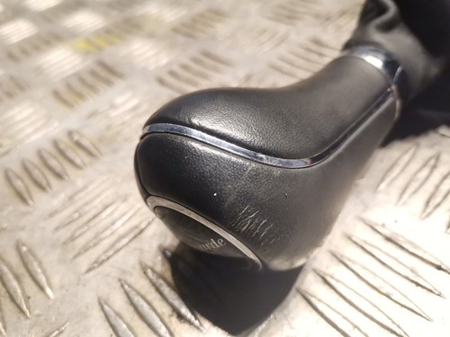 MERCEDES-BENZ CLK C209 Gear Shifting Knob 2032670811 - Picture 5 of 6