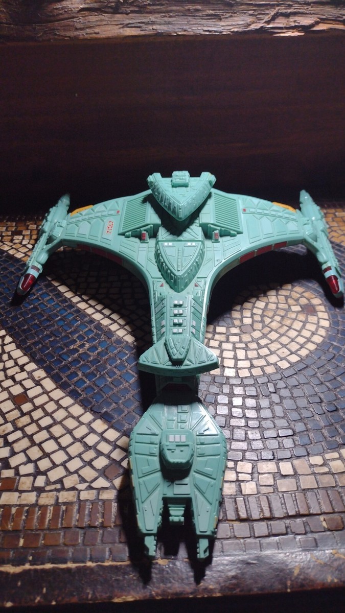 スタートレック　クリンゴンアタッククルーザー　プレイメイツ Star Trek Klingon Attack Cruiser Playmates 1993 Tested Working | eBay