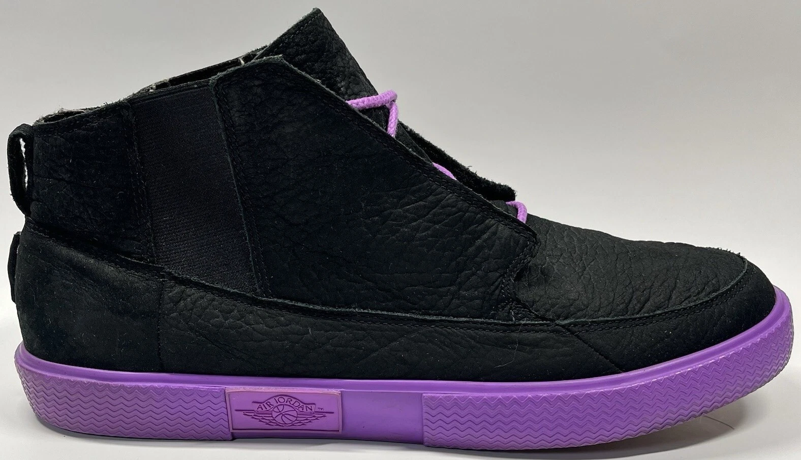 Jordan V.2 Grown Black 2010 for Sale | Authenticity  display picture 2