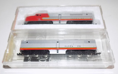 Con-Cor N Scale Pair Santa Fe Powered & Dummy PA-1  #2102 & PB-1  #2042 NIB