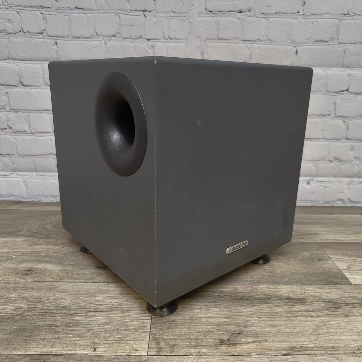 CAMBRIDGE SOUNDWORKS Megaworks THX 250D Subwoofer Powerful 150