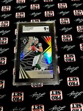 2018 Panini Phoenix Sam Darnold Black Rookie Refractor 10/10 SGC 9