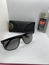 RAY BAN RB4147 603971 Occhiali da Sole Uomo Quadrati Nero 60 mm