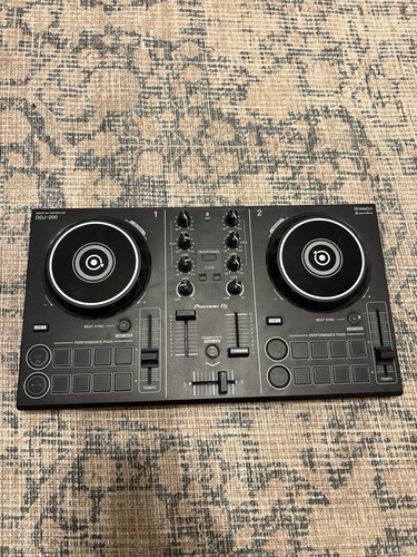 Pioneer DDJ-200 Smart DJ Controller schwarz | Nur Gerät