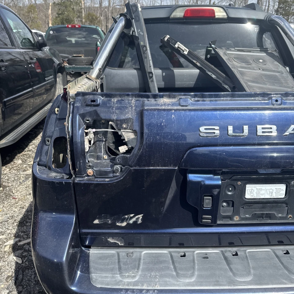 Puerta trasera para 03-06 Subaru Baja OEM Foto 2 de 4
