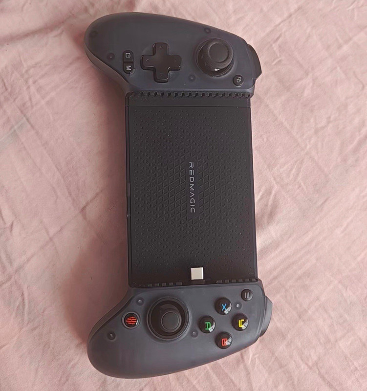 RedMagic Shadow Blade 2.0 Low Latency Gaming Controller iPhone/Android - Open
