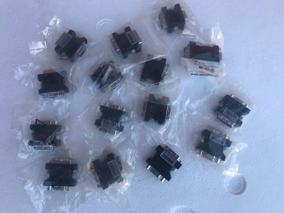 Black DVI-I Male Analog (24+5) to VGA Female (15-pin) Dual Link Adapter - Image 4 of 4