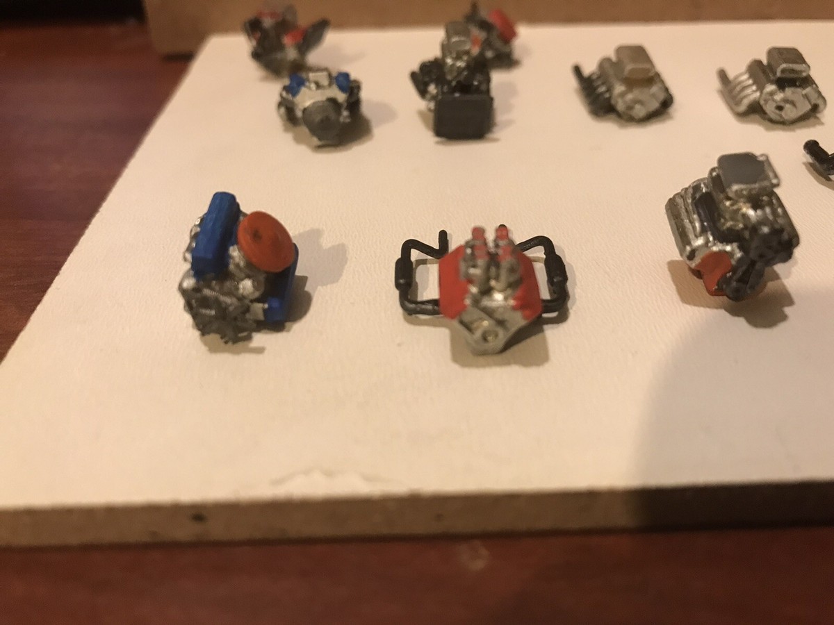 HO Scale American Muscle Car Engine Set - 16 Pcs Painted Details For Model Car Dioramas (1/87 Scale)