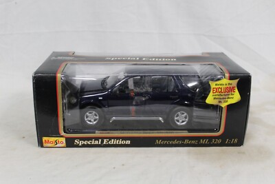 Maisto Mercedes-Benz ML 320 (1997) Dark Blue With Grey Interior (E