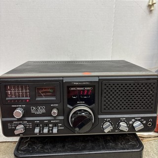 Vintage Realistic DX 302 5 Band Communications Receiver Quartz Synthesize