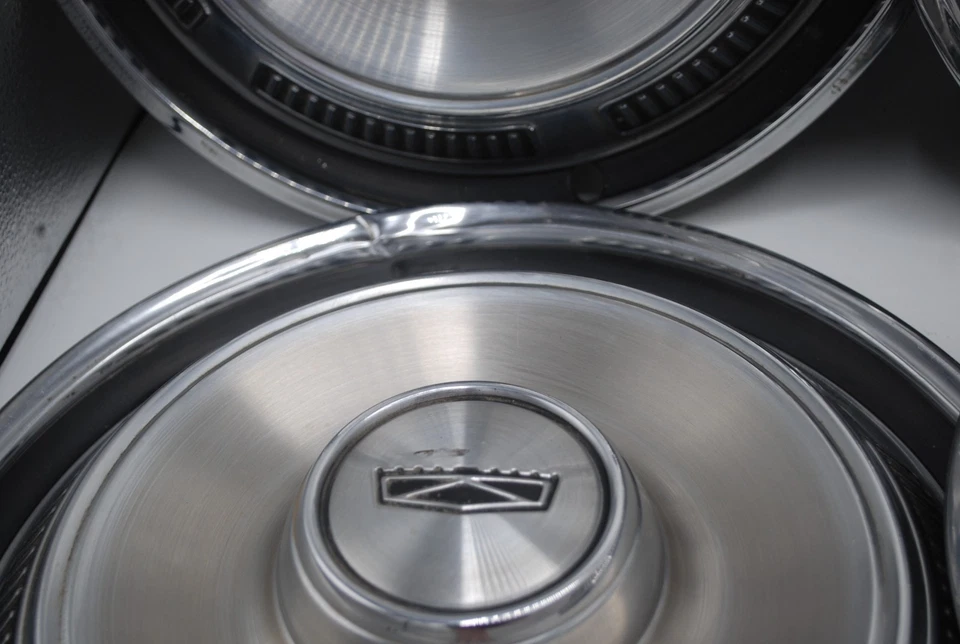 Ford Fairlane 1969-1971, Falcon. Tapacubos Torino 14"" Foto 3 de 4