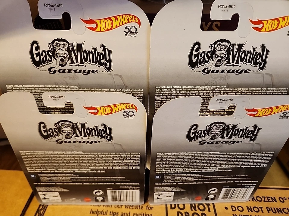 2018 🔥Hot Wheels X4 50th Retro Gas Monkey 🔥 Garage Gold 1968 Corvette Foto 4 de 4