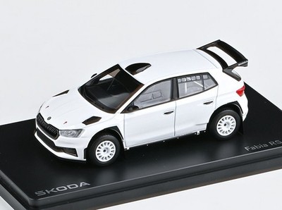 Škoda Fabia IV RS Rally2 (2022) Weiß - Schotterräder (2) Abrex 1:43